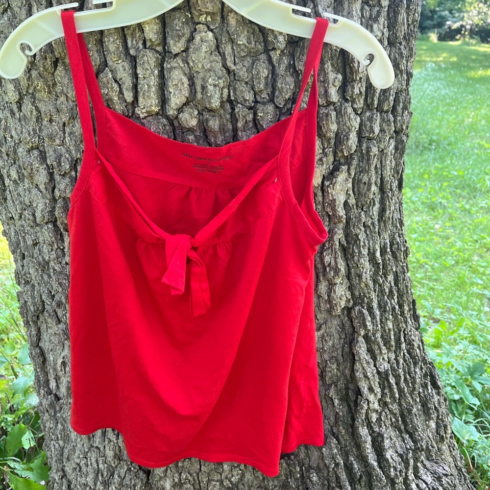 ⬇️Price Drop!⬇️ New York and Co Tank in size M